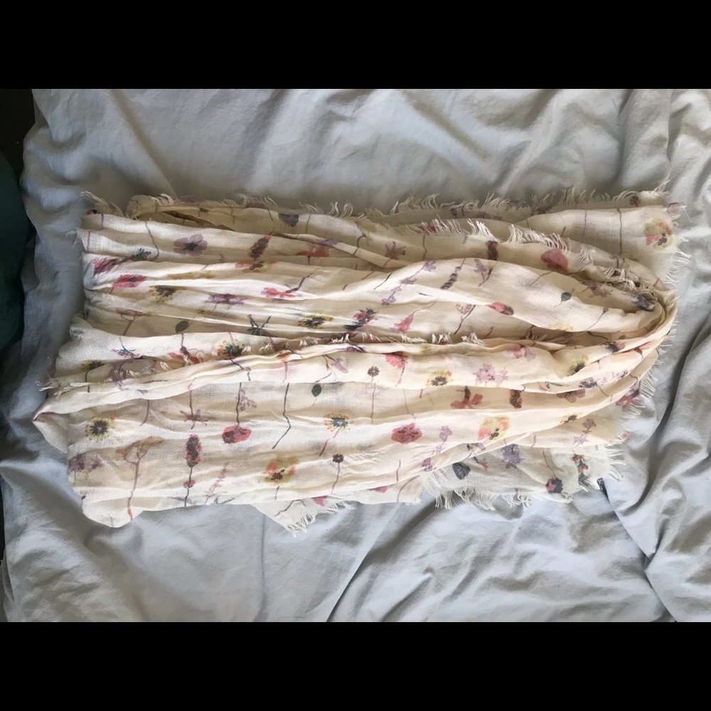 floral scarf!